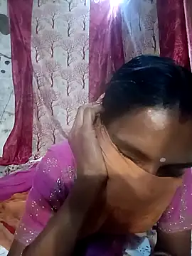 Snapshot of Babhi_Love chatting on 10-01-25, 05:52 Babhi Love online show from 10-01-25, 05:52