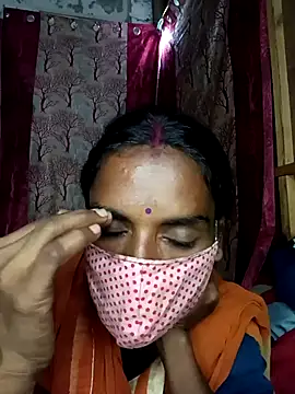 Snapshot of Babhi_Love chatting on 10-30-25, 08:09 Babhi Love online show from 10-30-25, 08:09