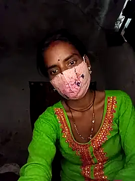 Snapshot of Babhi_Love chatting on 11-12-25, 05:52 Babhi Love online show from 11-12-25, 05:52