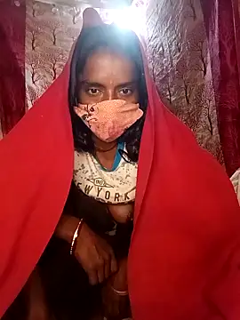 Snapshot of Babhi_Love chatting on 11-19-25, 10:43 Babhi Love online show from 11-19-25, 10:43