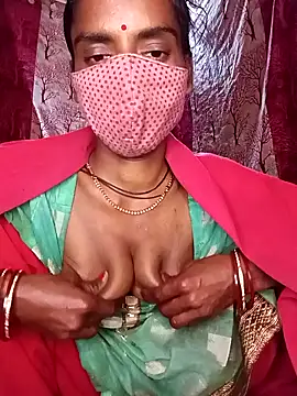 Snapshot of Babhi_Love chatting on 12-13-25, 07:53 Babhi Love online show from 12-13-25, 07:53