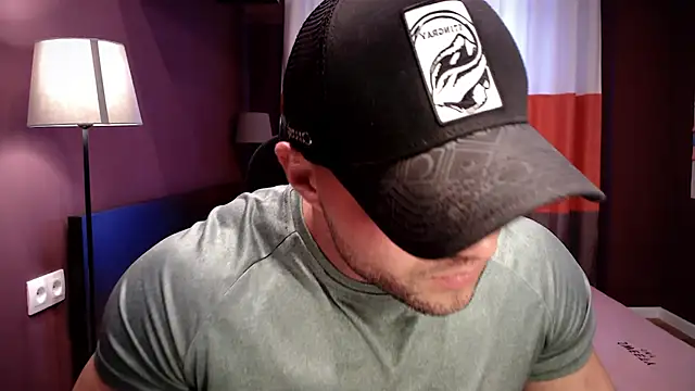 Snapshot of RikAdlerr chatting on 11-28-25, 07:55 RikAdlerr online show from 11-28-25, 07:55