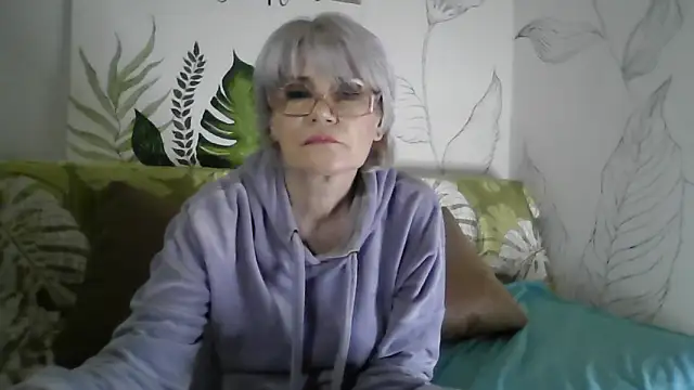 Catty Lady online show from 02-08-26, 07:28