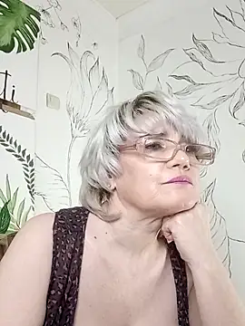 Catty Lady online show from 04-11-26, 07:29