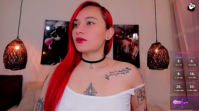 Snapshot of luna_lobooo chatting on 10-22-25, 05:02 luna lobooo online show from 10-22-25, 05:02