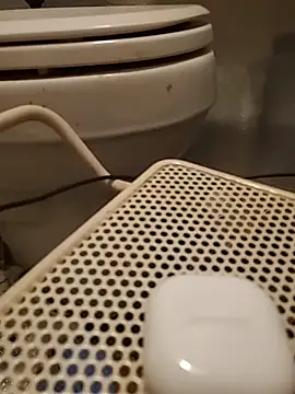 Snapshot of elfranger chatting on 12-23-25, 08:34 elfranger online show from 12-23-25, 08:34