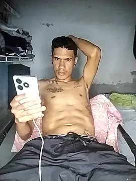 Snapshot of Gabriel_Stone chatting on 01-12-26, 04:07 Gabriel Stone online show from 01-12-26, 04:07