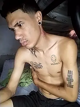 Snapshot of Gabriel_Stone chatting on 01-12-26, 04:12 Gabriel Stone online show from 01-12-26, 04:12