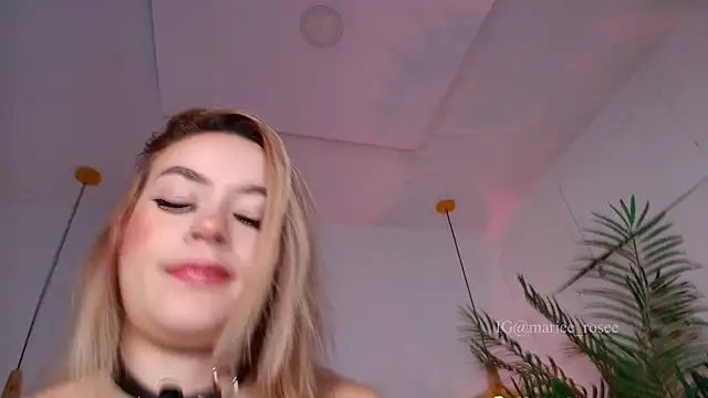 Mariee rosee online show from 07-13-26, 09:39