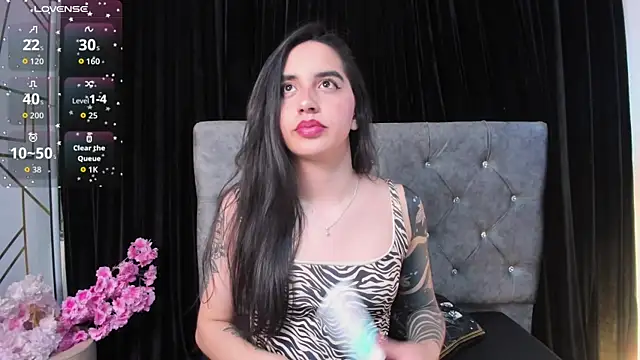 kaylee lee online show from 11-12-25, 04:24