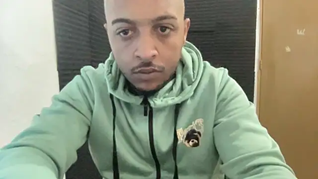 Snapshot of Minidemonkush chatting on 11-12-25, 09:32 Minidemonkush online show from 11-12-25, 09:32