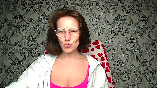 Kelly Kisss online show from 04-01-26, 11:11