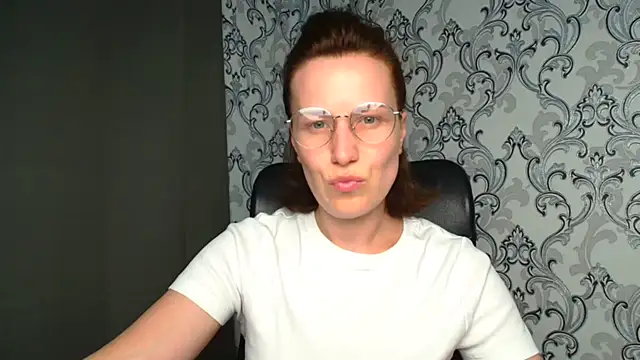 Kelly Kisss online show from 06-24-26, 11:09
