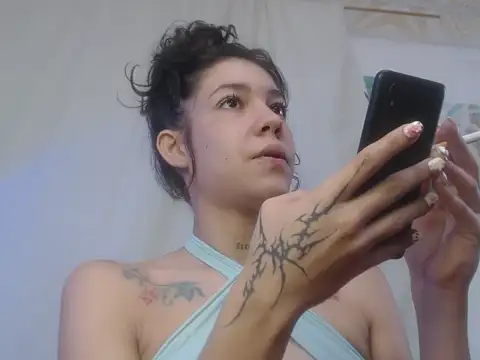 Snapshot of porndollbaby chatting on 12-19-25, 04:47 porndollbaby online show from 12-19-25, 04:47