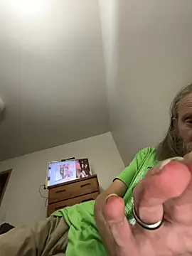 eager1975 online show from 06-28-26, 07:25