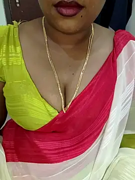 Snapshot of Anu_Reddy_10 chatting on 09-19-25, 05:42 Anu Reddy 10 online show from 09-19-25, 05:42