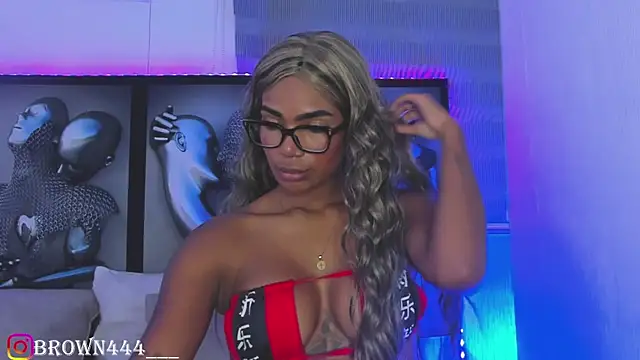 naomibrown  online show from 05-15-26, 04:19