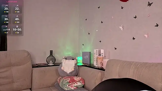 OdetteBiddy online show from 03-11-26, 08:37