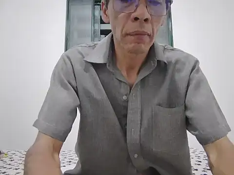 skinnylatino51 online show from 09-23-25, 12:02