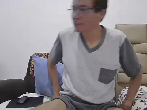 skinnylatino51 online show from 05-31-26, 12:41