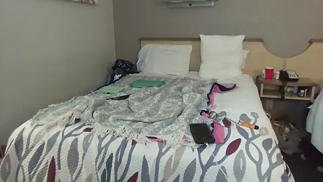 Skater1287 online show from 03-12-26, 02:29