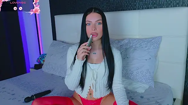 Snapshot of AshleyEttheenn chatting on 02-19-26, 04:14 AshleyEttheenn online show from 02-19-26, 04:14