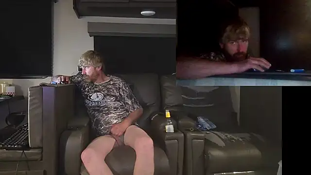 Snapshot of Cobra500hp@xh chatting on 12-22-25, 08:55 Cobra500hpxh online show from 12-22-25, 08:55