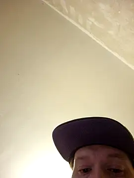 Snapshot of gazb90 chatting on 03-17-26, 10:35 gazb90 online show from 03-17-26, 10:35