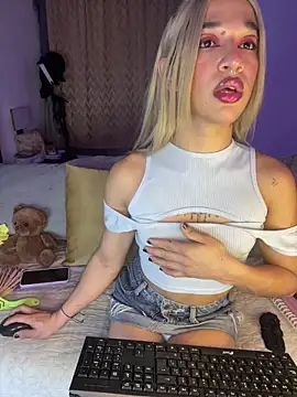 terra sunligth online show from 10-22-25, 10:09