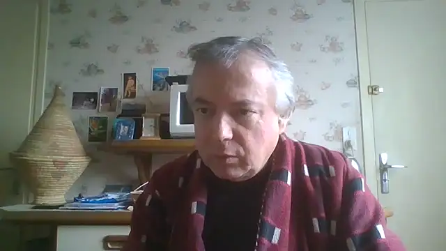 Snapshot of gegevincent chatting on 02-19-26, 12:23 gegevincent online show from 02-19-26, 12:23