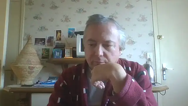 Snapshot of gegevincent chatting on 02-25-26, 03:21 gegevincent online show from 02-25-26, 03:21