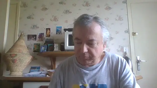 Snapshot of gegevincent chatting on 06-01-26, 09:11 gegevincent online show from 06-01-26, 09:11