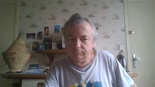 Snapshot of gegevincent chatting on 06-04-26, 08:09 gegevincent online show from 06-04-26, 08:09