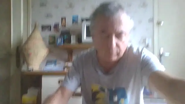 Snapshot of gegevincent chatting on 06-10-26, 11:31 gegevincent online show from 06-10-26, 11:31