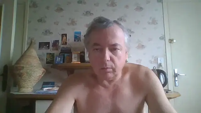 Snapshot of gegevincent chatting on 06-16-26, 09:23 gegevincent online show from 06-16-26, 09:23