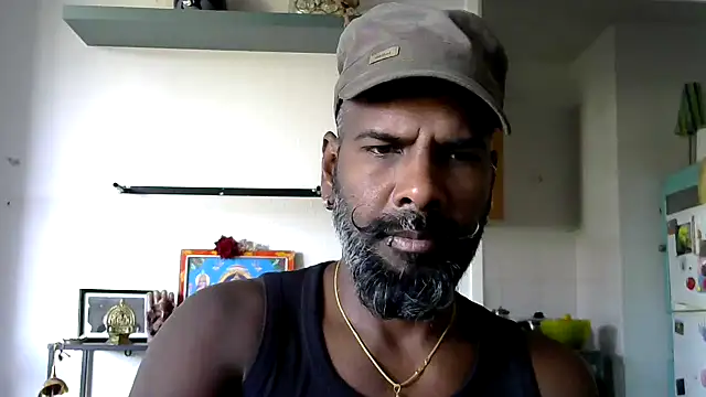 Snapshot of frenchblackc31 chatting on 09-29-25, 08:08 frenchblackc31 online show from 09-29-25, 08:08