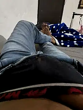 Snapshot of big_cocks_ravi chatting on 03-27-26, 06:18 big cocks ravi online show from 03-27-26, 06:18