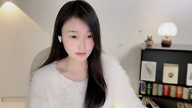 Snapshot of Onechestnut chatting on 01-06-26, 12:42 Onechestnut online show from 01-06-26, 12:42