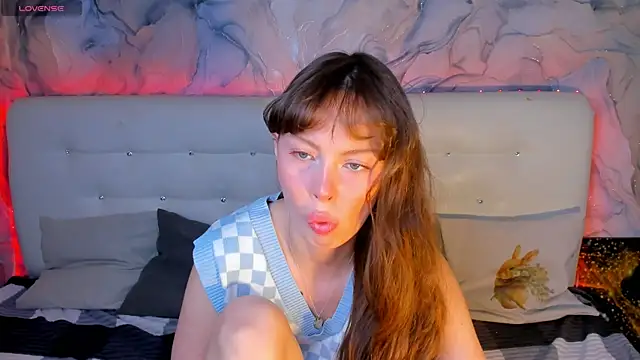 Snapshot of LolaMeddisson chatting on 01-10-26, 10:25 LolaMeddisson online show from 01-10-26, 10:25