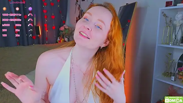JoyceJones online show from 06-17-26, 08:10