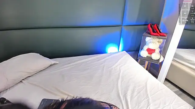 alexamonroe  online show from 09-15-25, 09:37