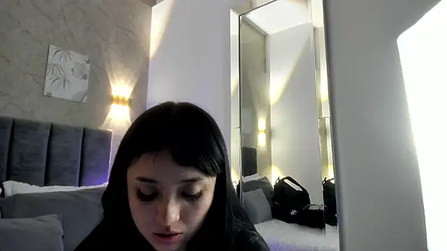 Lunaa bellaa online show from 03-16-26, 07:51