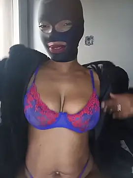 Snapshot of sweetybae75 chatting on 06-12-26, 07:40 sweetybae75 online show from 06-12-26, 07:40