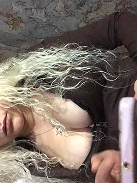 Snapshot of AlevNaz chatting on 02-02-26, 09:35 AlevNaz online show from 02-02-26, 09:35