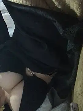 Snapshot of AlevNaz chatting on 02-27-26, 04:18 AlevNaz online show from 02-27-26, 04:18