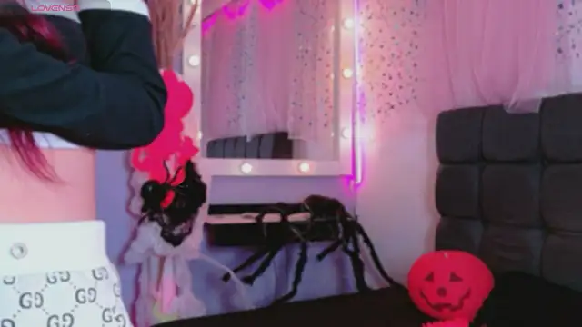 NataliaPrada s online show from 10-27-25, 04:55