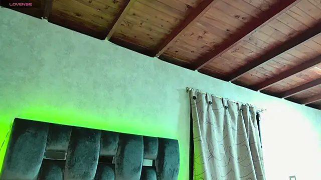 Snapshot of Taurito___ chatting on 11-05-25, 06:02 Taurito online show from 11-05-25, 06:02