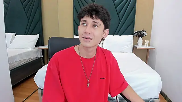 Michael blue online show from 03-17-26, 07:39