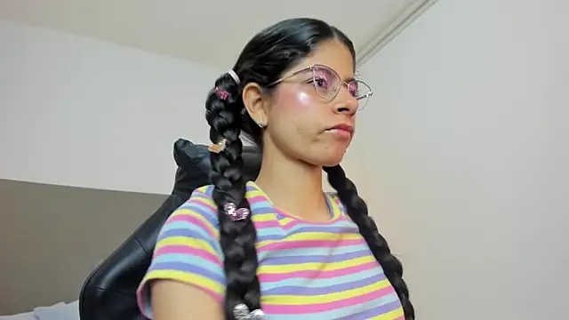 carlina 15 online show from 09-23-25, 12:19