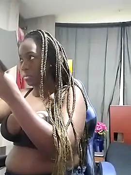 MONIQUE-LAMOUR online show from 05-02-26, 10:04